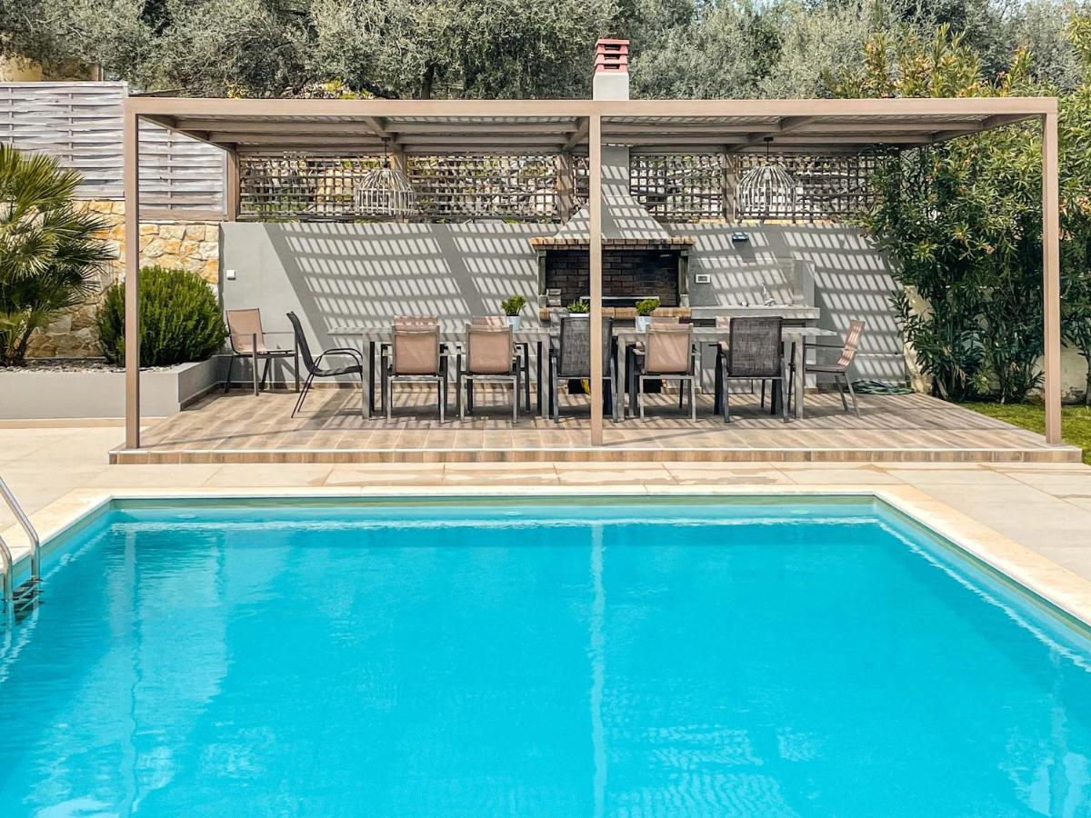 Villa Aelia I Modern & Ideal For Large Groups Γαλατάς Εξωτερικό φωτογραφία