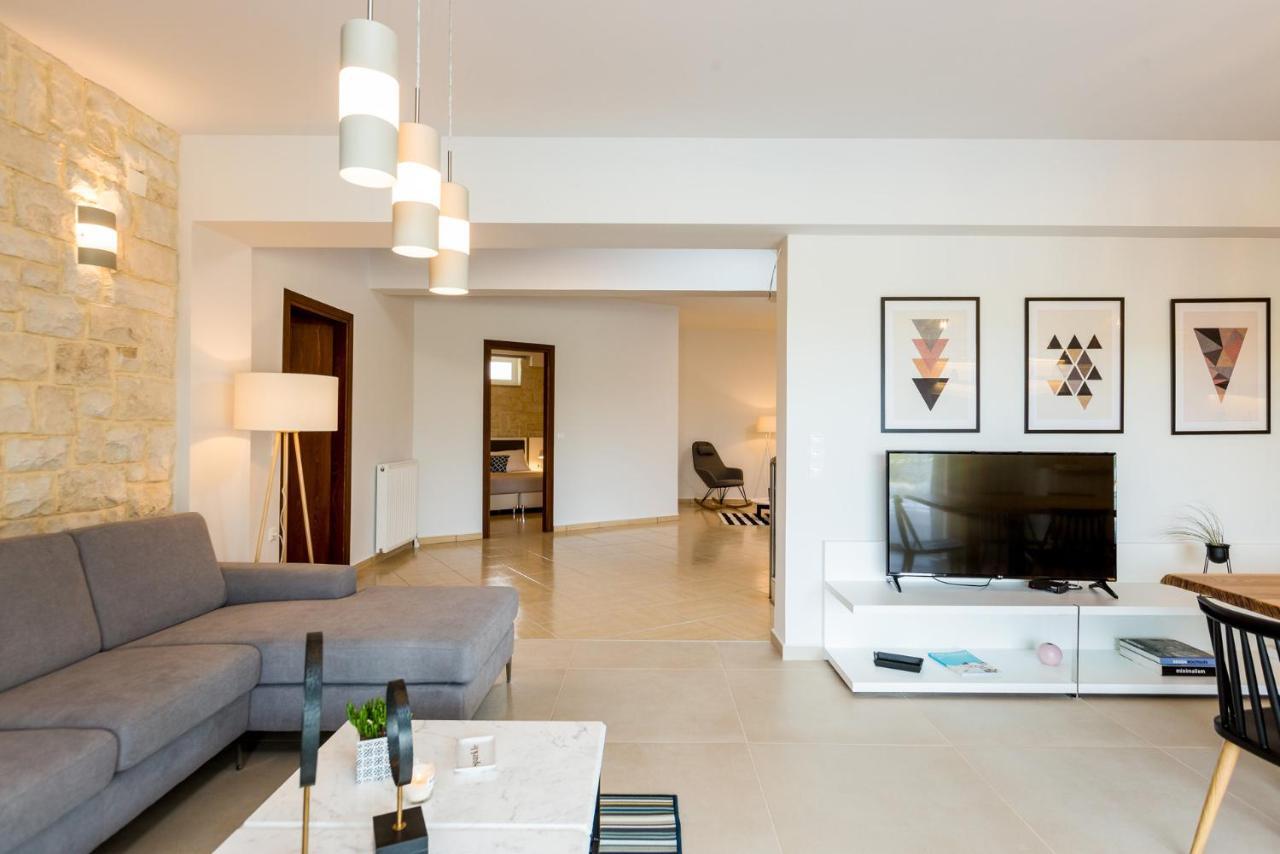 Villa Aelia I Modern & Ideal For Large Groups Γαλατάς Εξωτερικό φωτογραφία