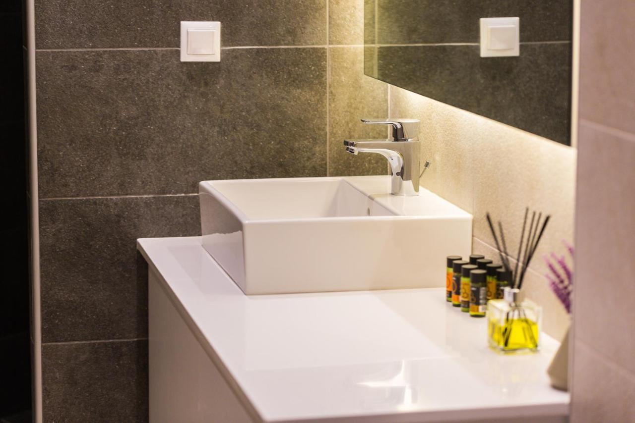 Villa Aelia I Modern & Ideal For Large Groups Γαλατάς Εξωτερικό φωτογραφία