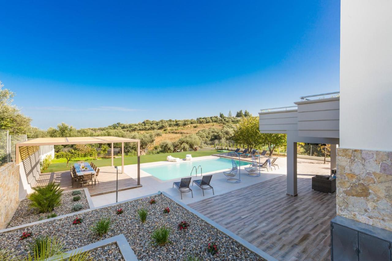 Villa Aelia I Modern & Ideal For Large Groups Γαλατάς Εξωτερικό φωτογραφία